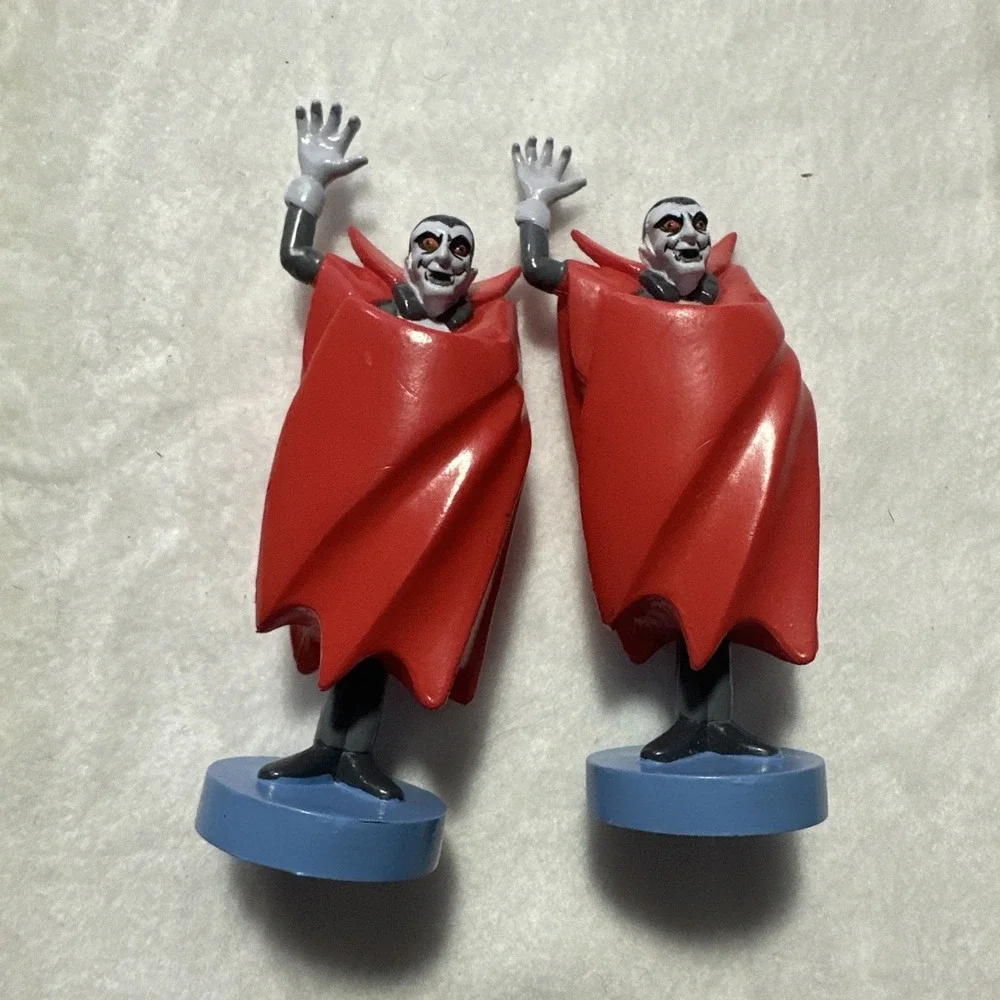 Scooby Doo, Chess Piece Knight Dracula Set Of  2 !  Cartoon Network ! Halloween!